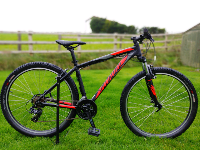 specialized hardrock 650b mountain bike